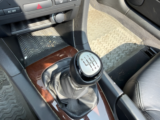 Used 2010 Saab 9-3 2.0T FWD image 18