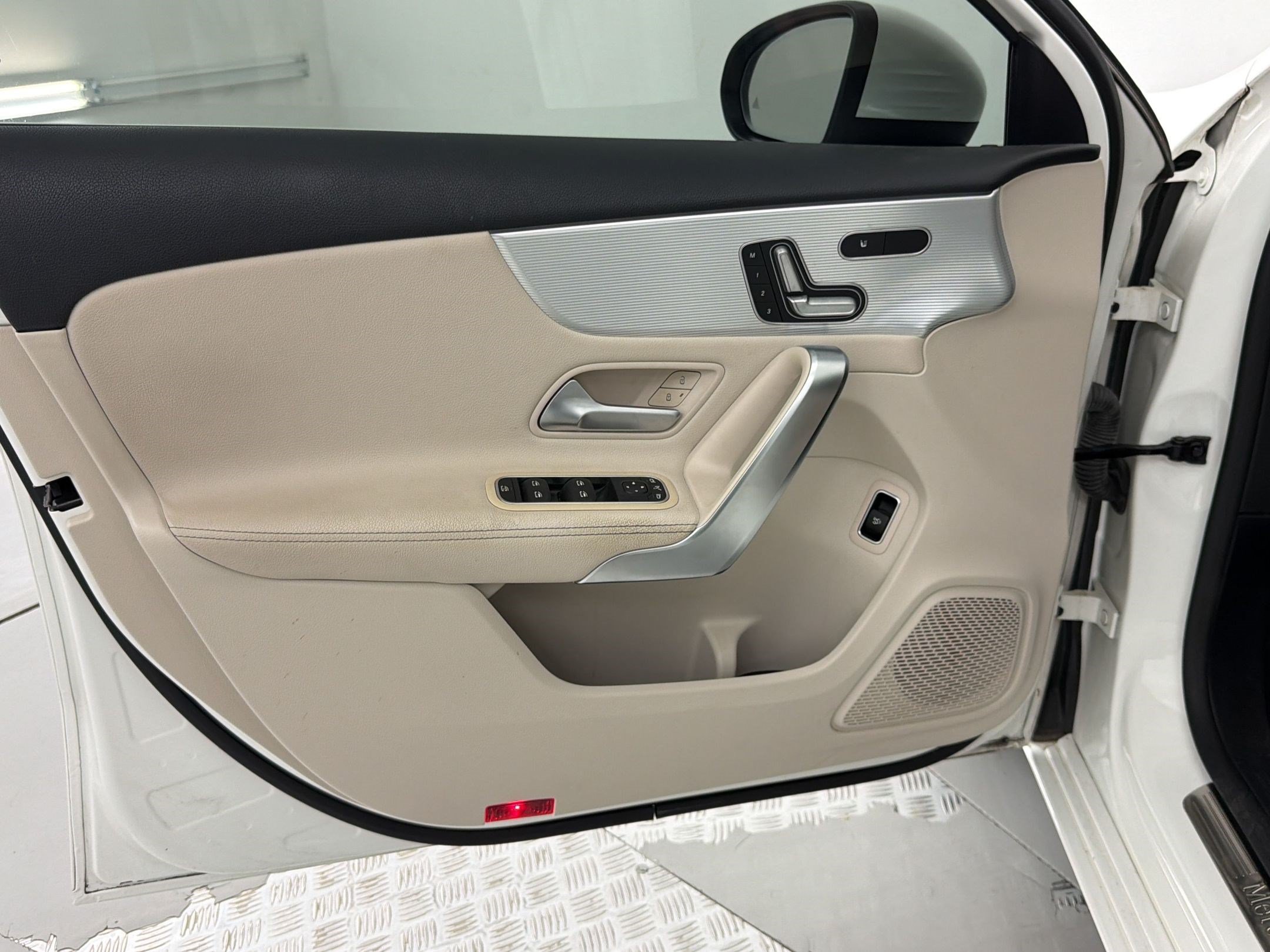 Used 2022 Mercedes-Benz A 220 image 14