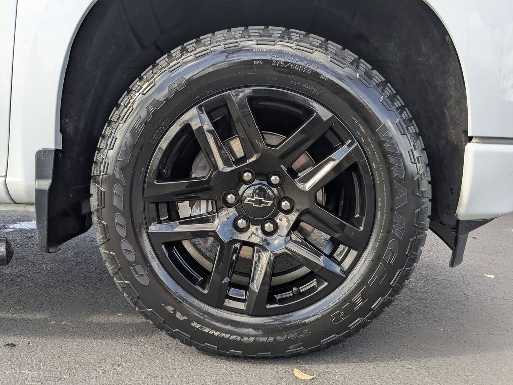 Used 2023 Chevrolet Silverado 1500 Custom w/ LPO, Dark Essentials Package image 11