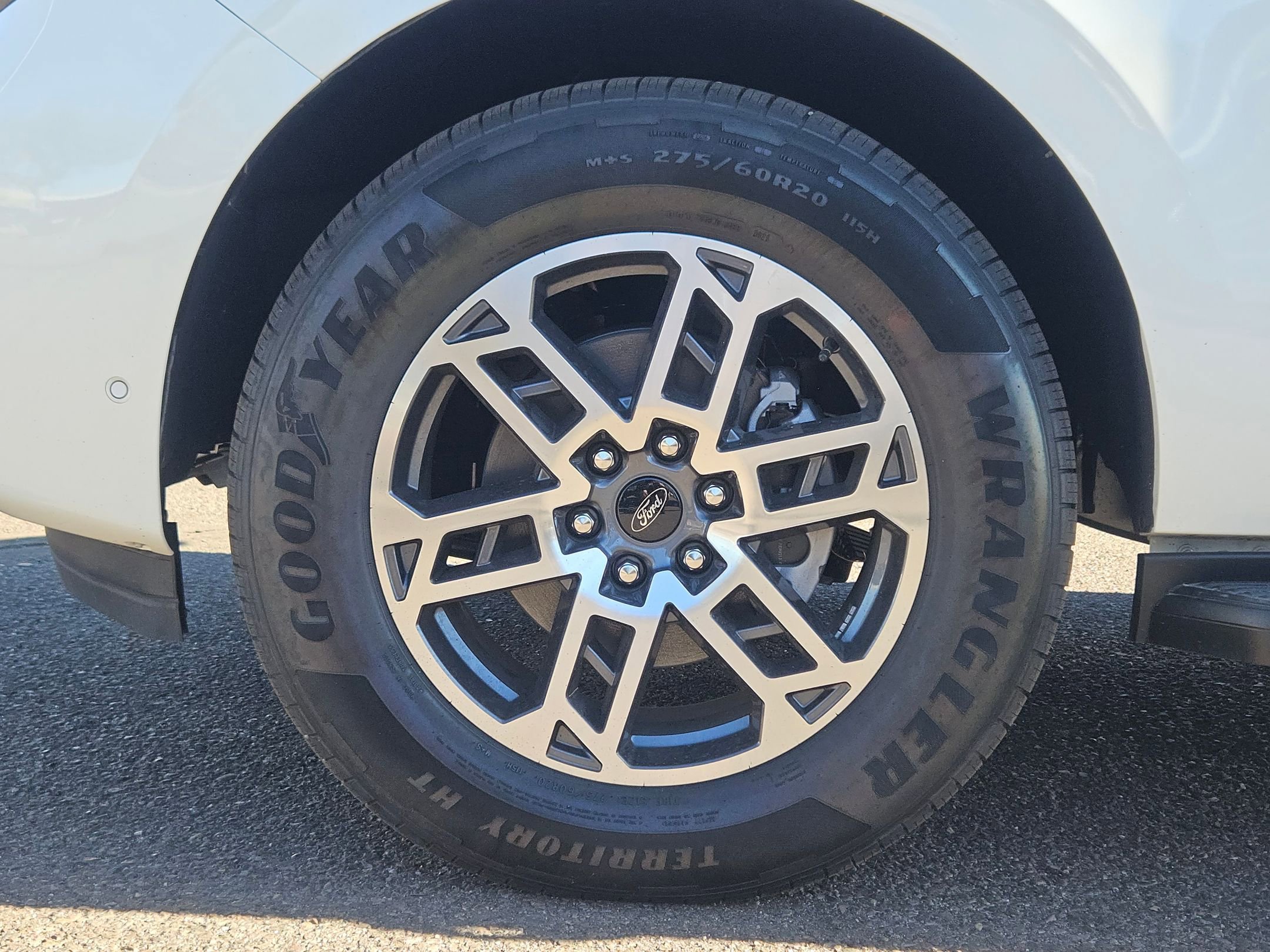 New 2025 Ford Expedition Active image 33