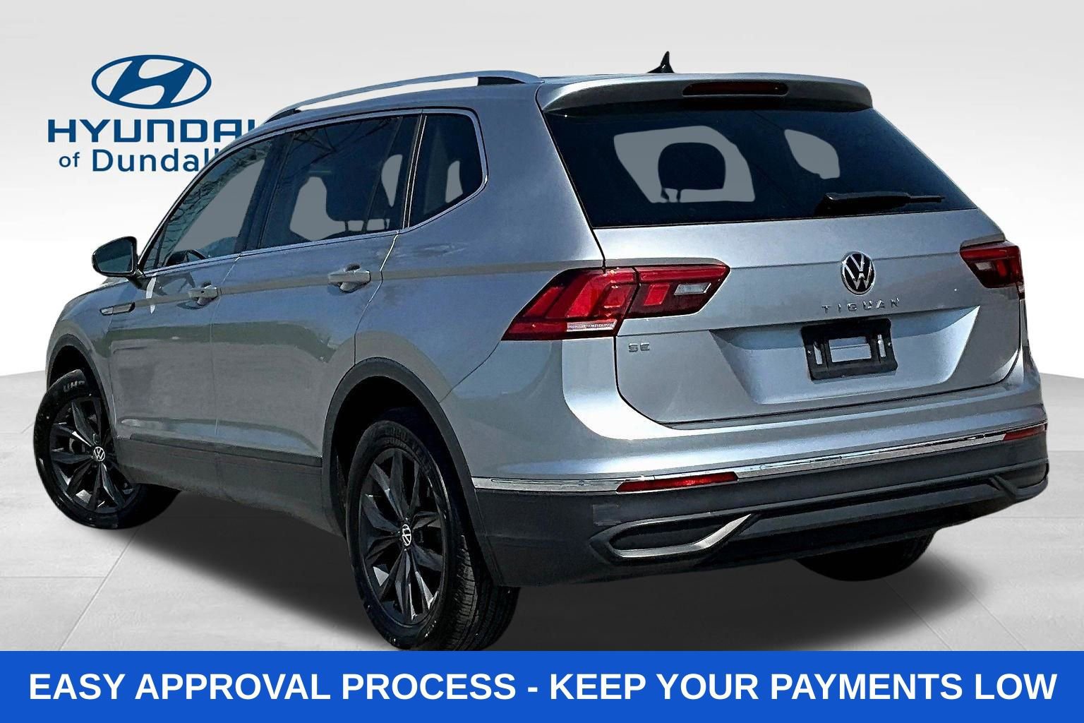 Used 2024 Volkswagen Tiguan SE image 5