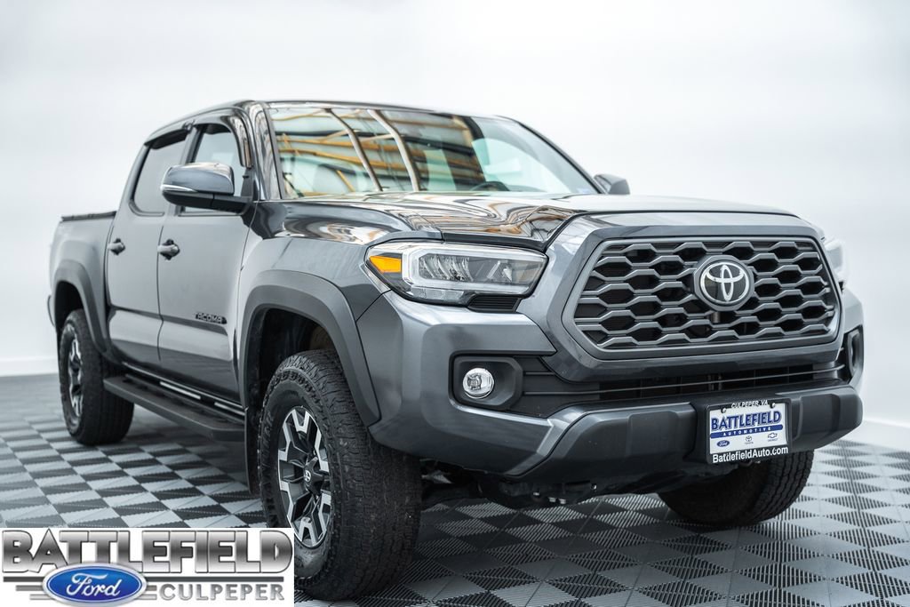 Used 2023 Toyota Tacoma TRD Off-Road w/ Technology Package AWD/4WD image 1