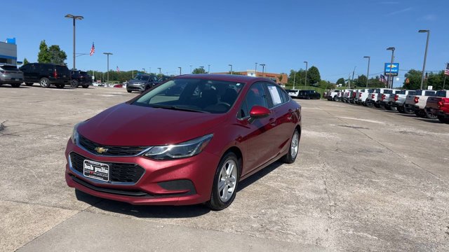 Used 2018 Chevrolet Cruze LT w/ Convenience Package FWD image 4