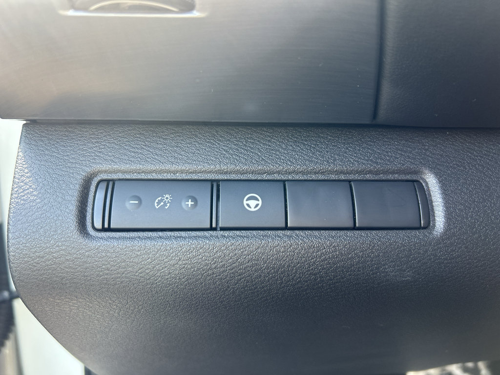 Used 2024 Nissan Pathfinder Rock Creek AWD/4WD image 28