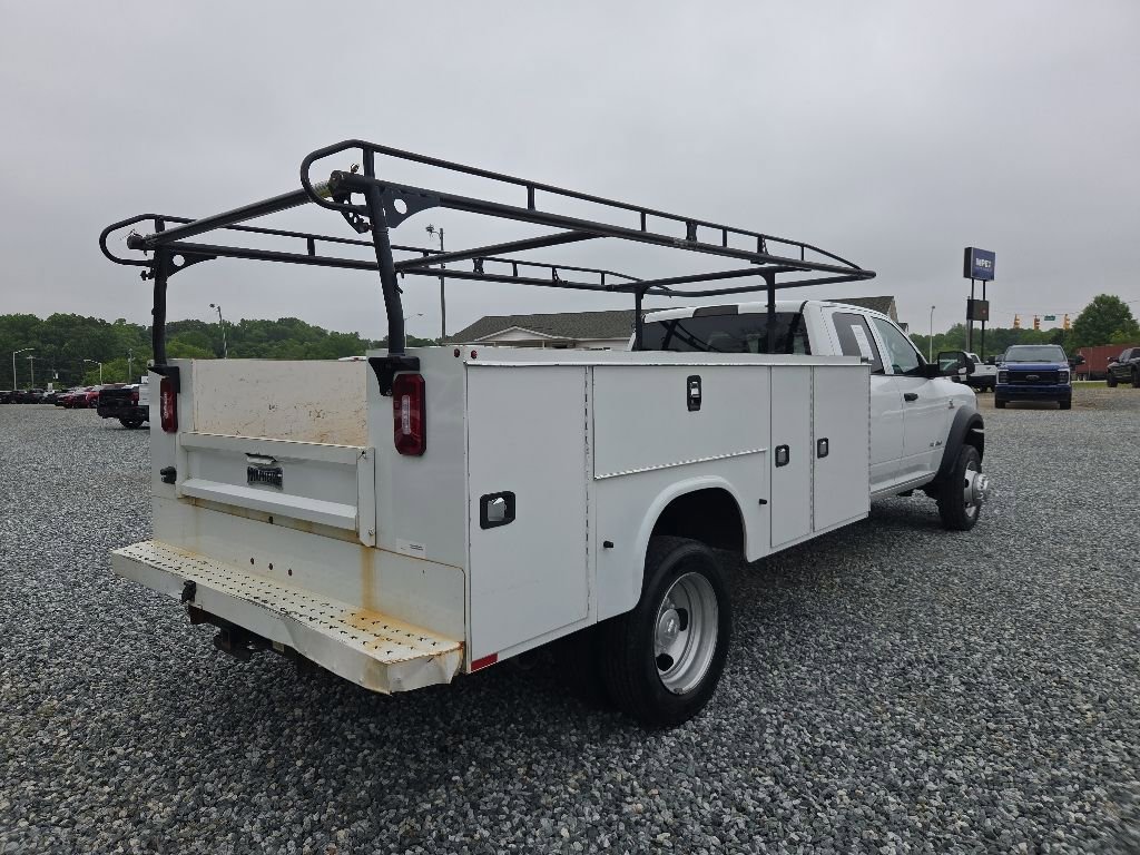 Used 2022 RAM 5500 Tradesman w/ Chrome Appearance Group AWD/4WD image 5