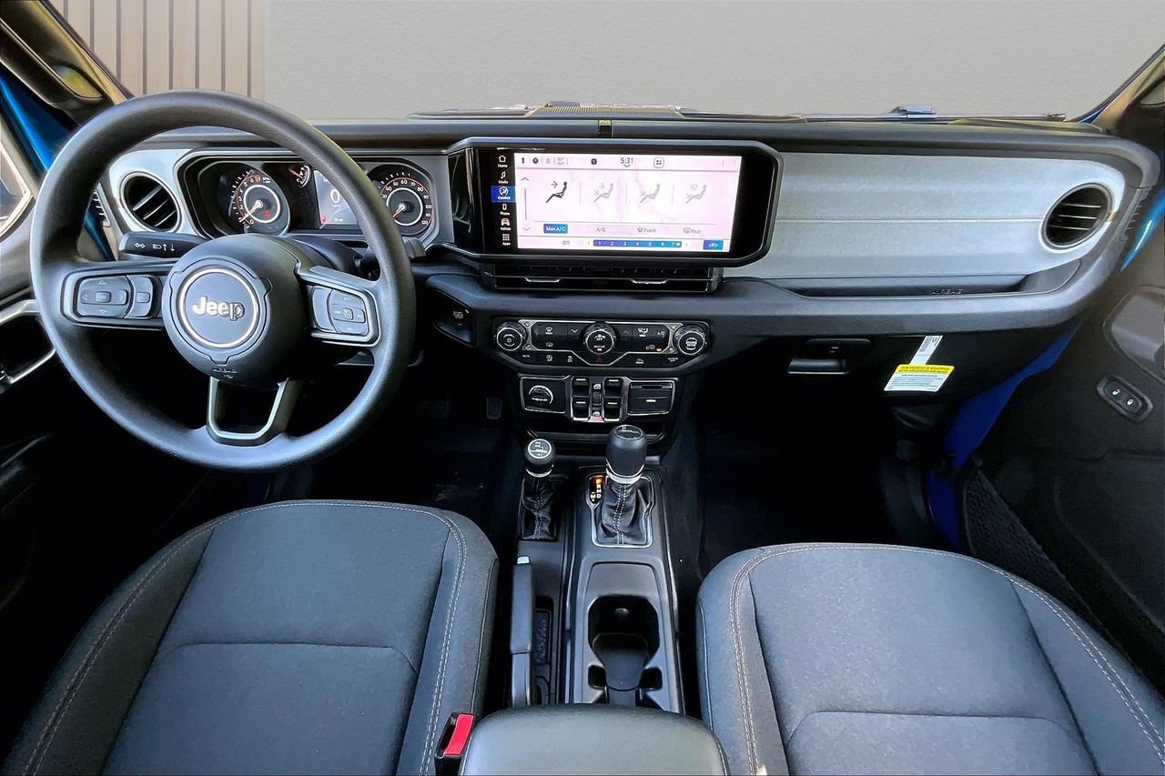 New 2026 Jeep Gladiator Sport AWD/4WD image 10