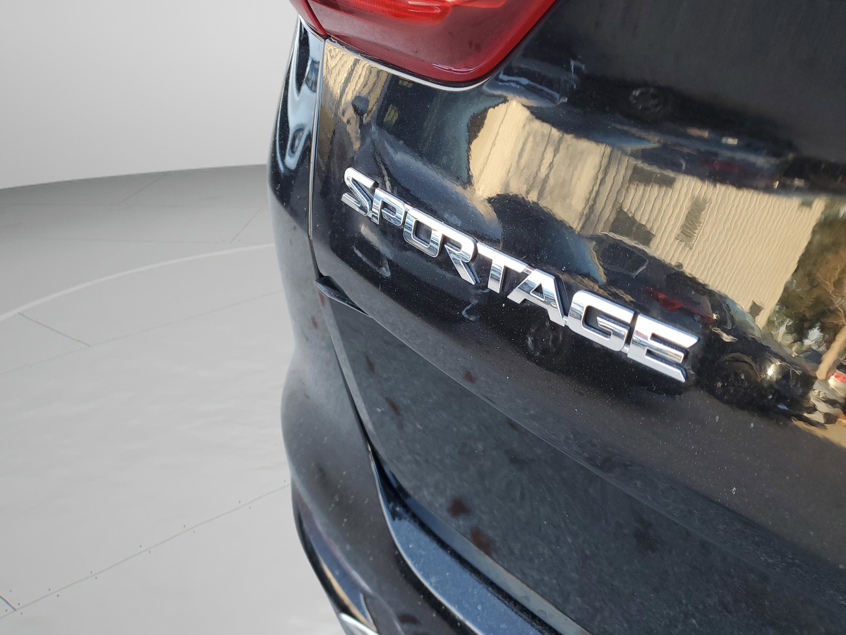 Used 2020 Kia Sportage EX image 31