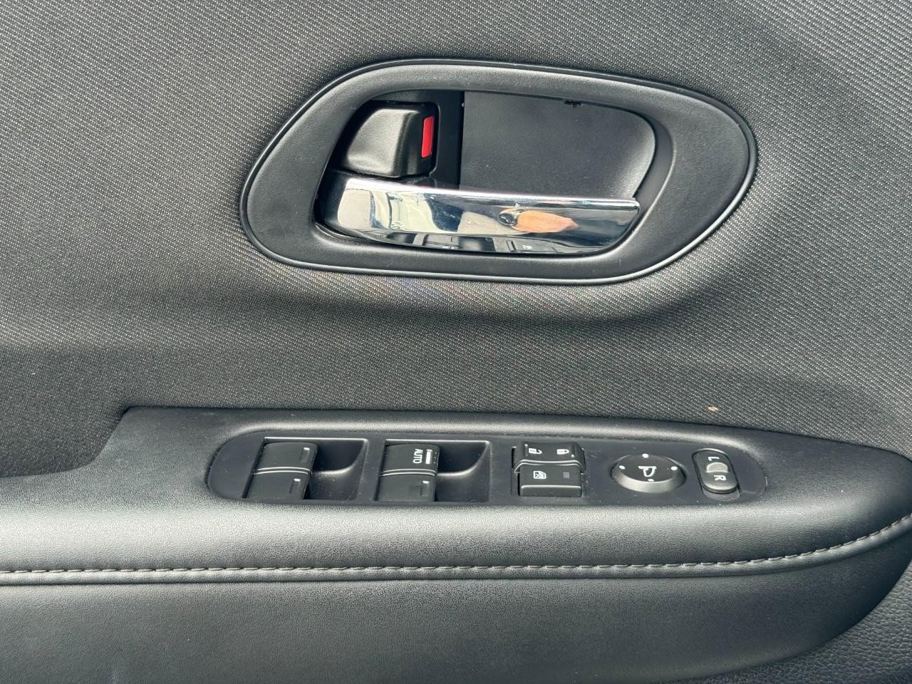 Certified 2022 Honda HR-V Sport image 21