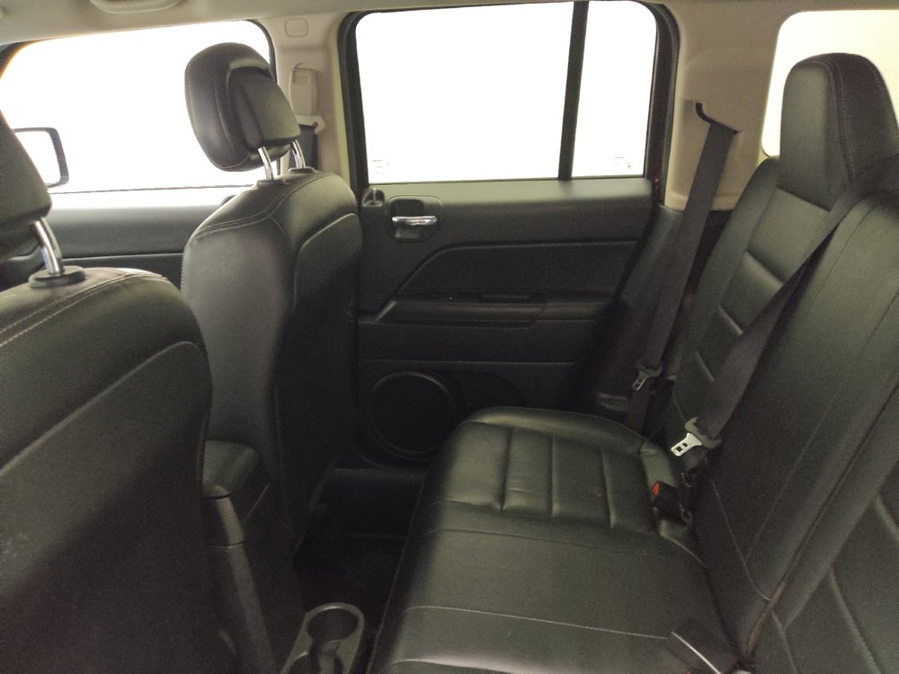 Used 2016 Jeep Patriot High Altitude AWD/4WD image 18