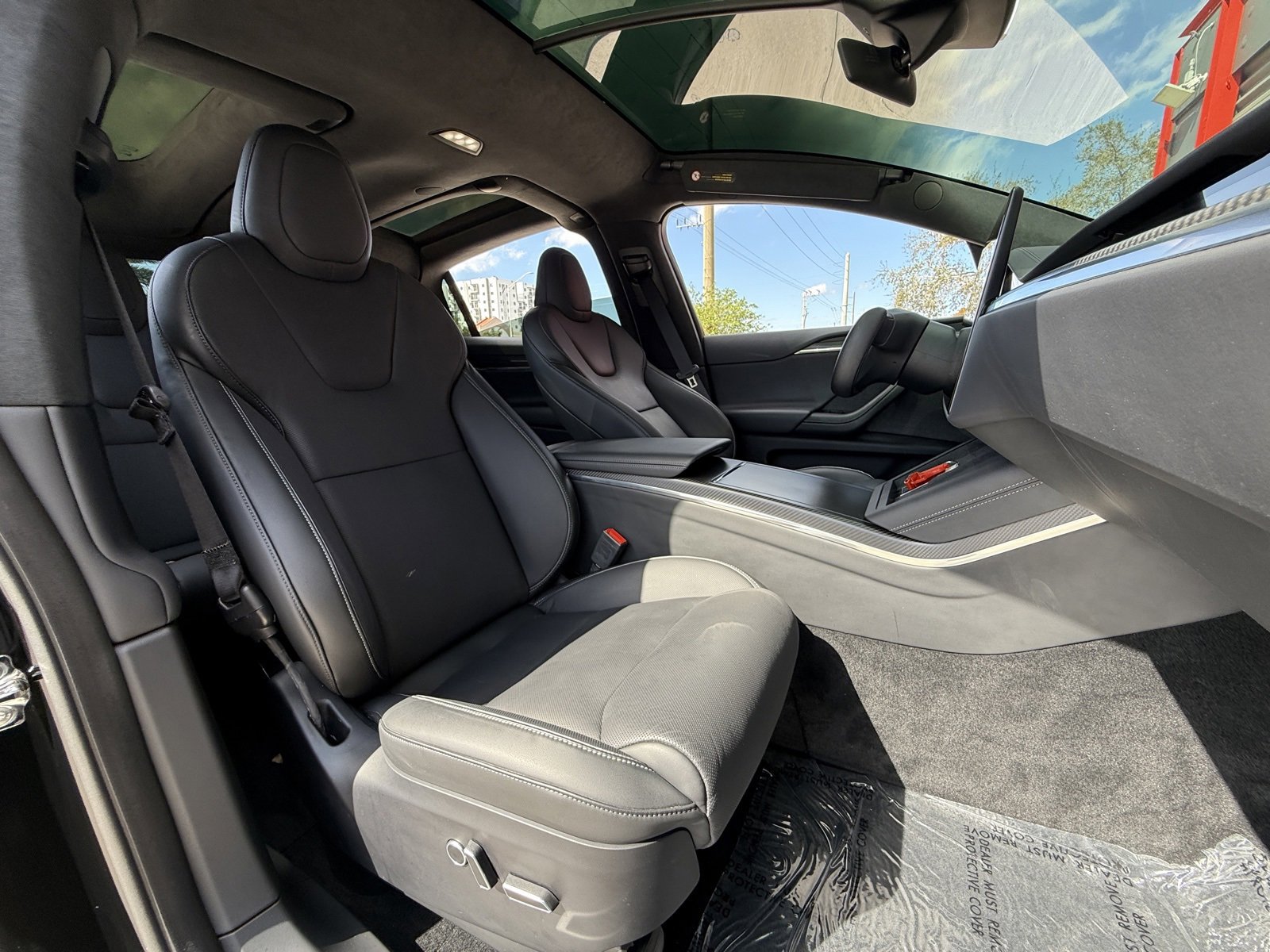 Used 2022 Tesla Model X Plaid image 15