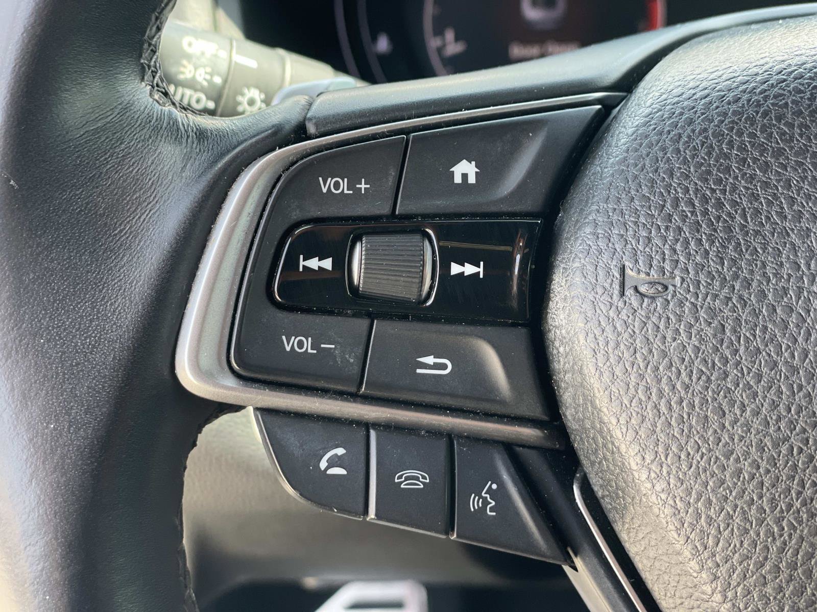 Used 2018 Honda Accord Sport image 4