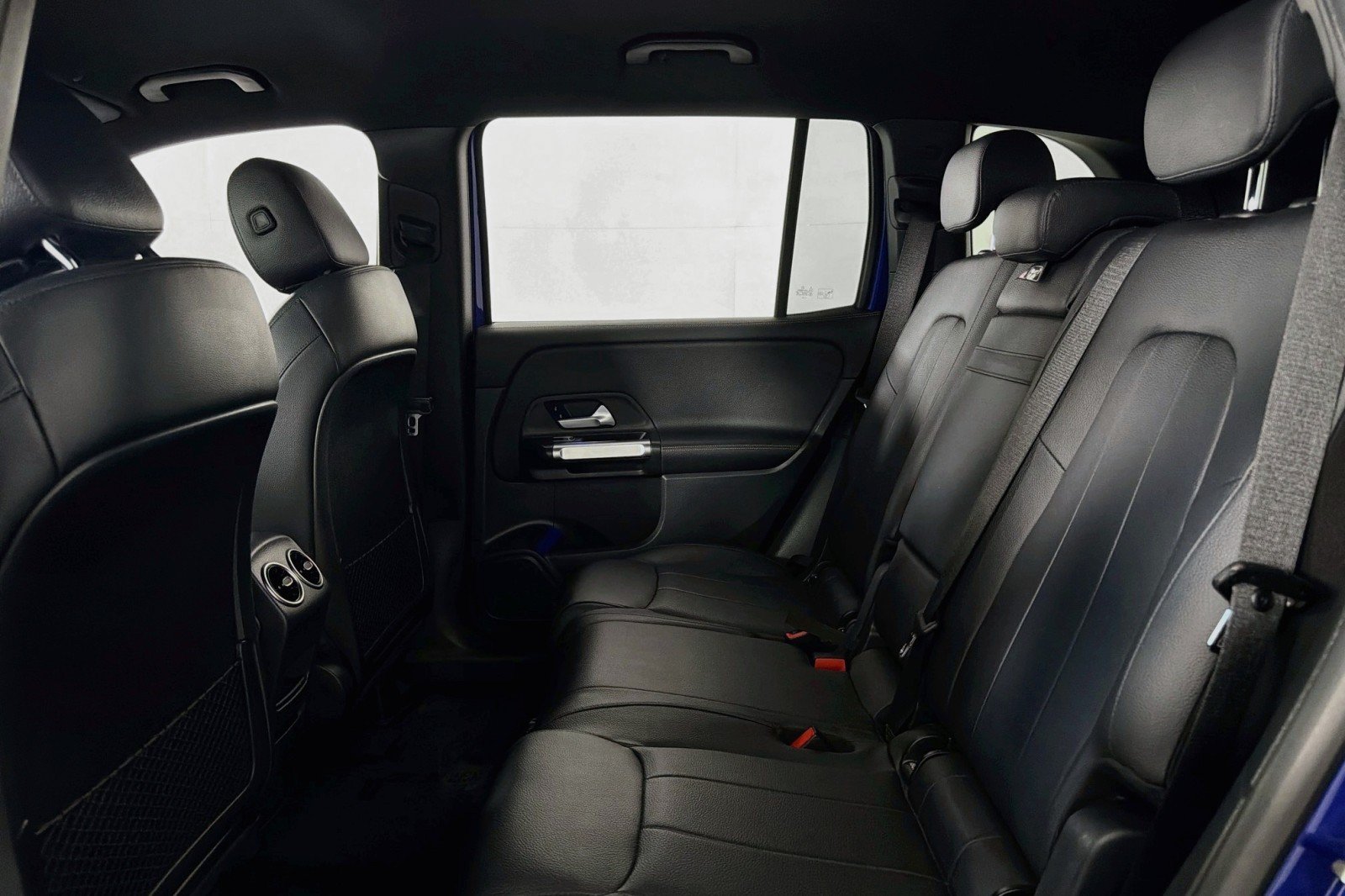 Used 2022 Mercedes-Benz GLB 250 image 7