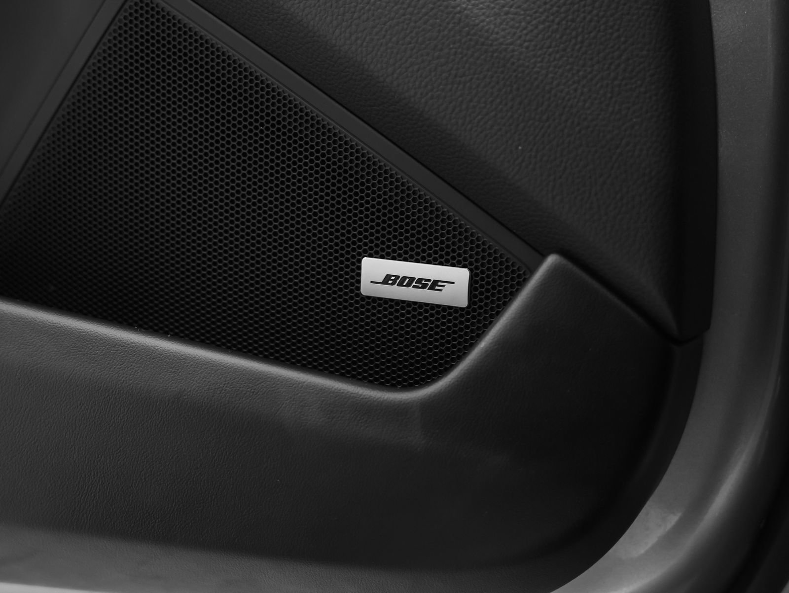 Certified 2020 Porsche 911 Carrera RWD image 47