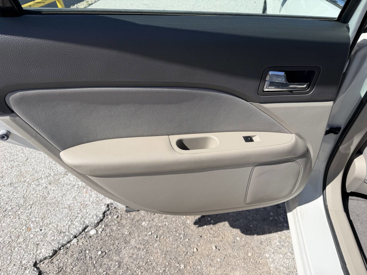 Used 2012 Ford Fusion SE FWD image 18