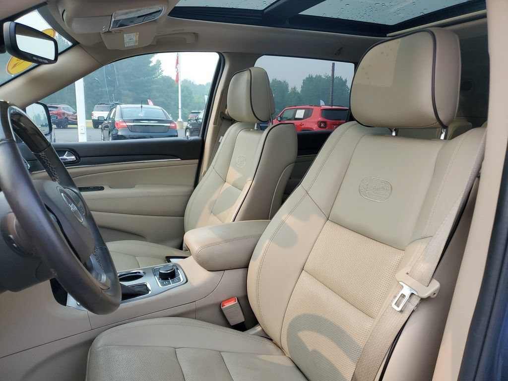 Used 2021 Jeep Grand Cherokee Overland AWD/4WD image 8