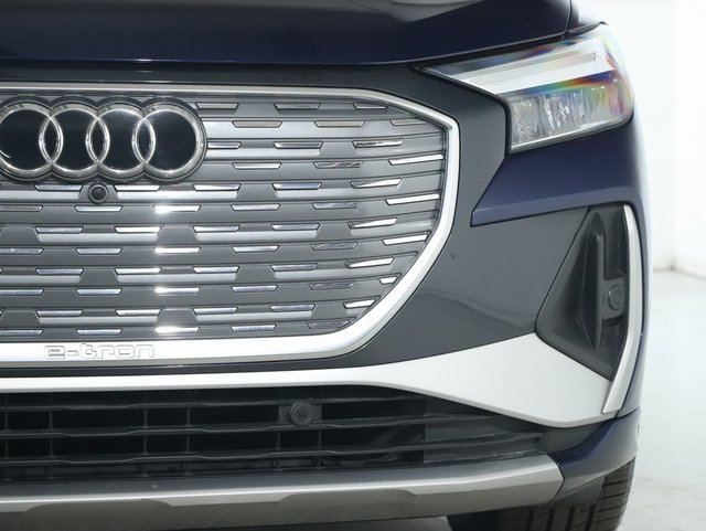 Used 2024 Audi Q4 e-tron Premium w/ Convenience Package image 7