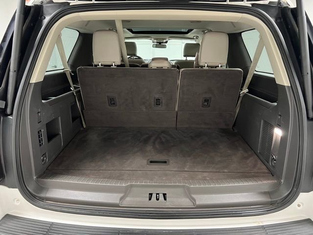 Used 2018 Ford Expedition Max XLT w/ Equipment Group 202A AWD/4WD image 48