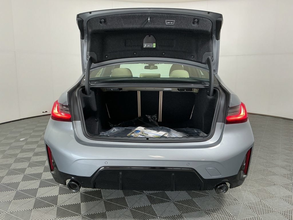New 2026 BMW 330i xDrive Sedan w/ M Sport Package AWD/4WD image 28
