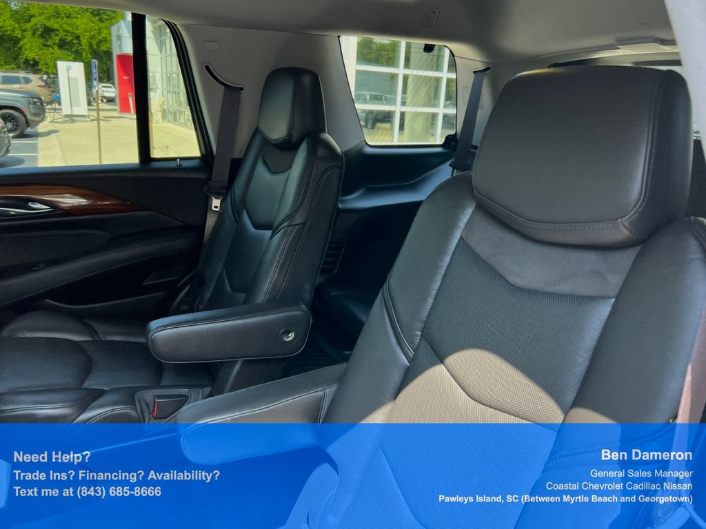 Used 2017 Cadillac Escalade Luxury AWD/4WD image 19