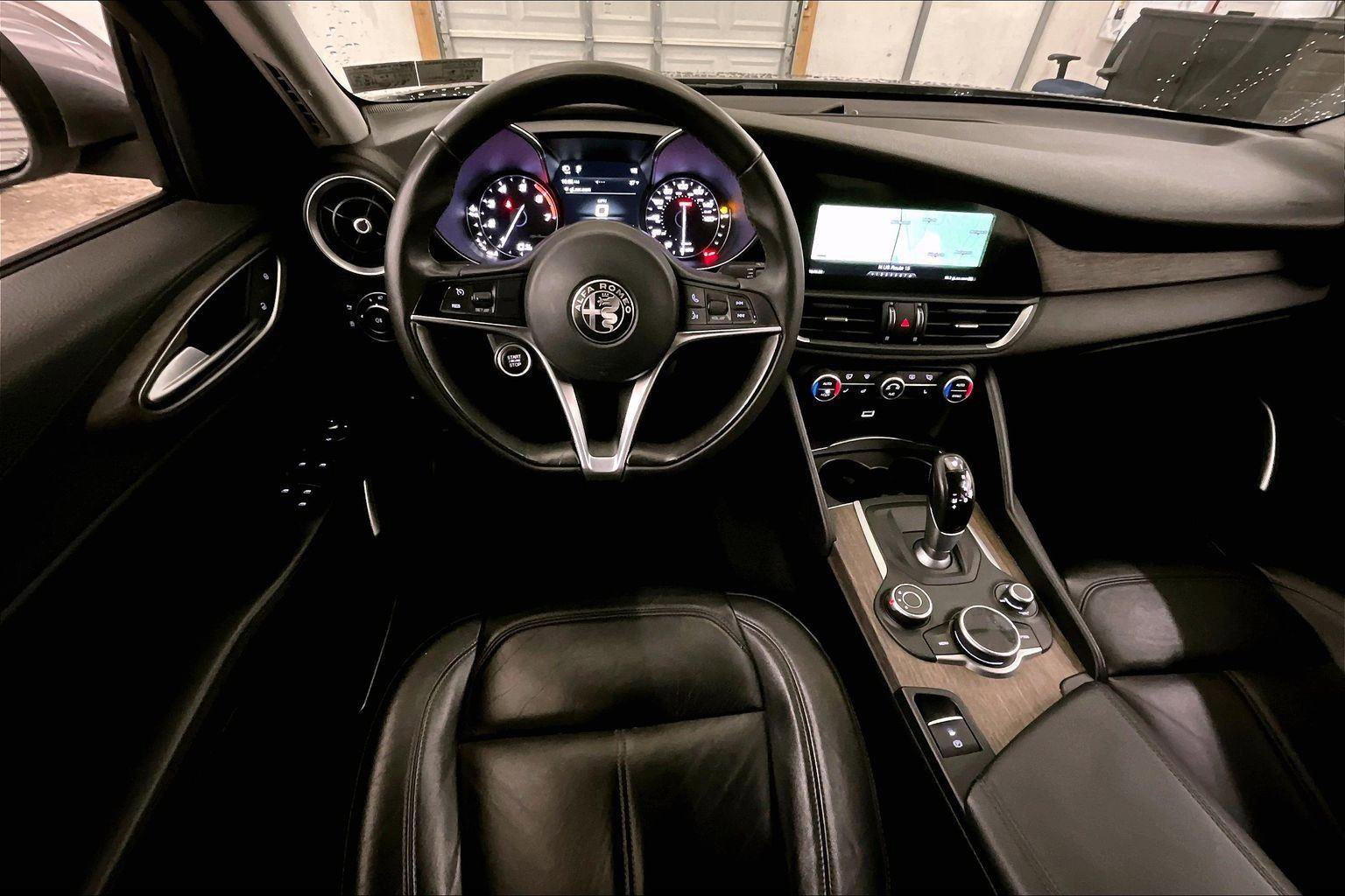 Used 2018 Alfa Romeo Giulia Ti image 7