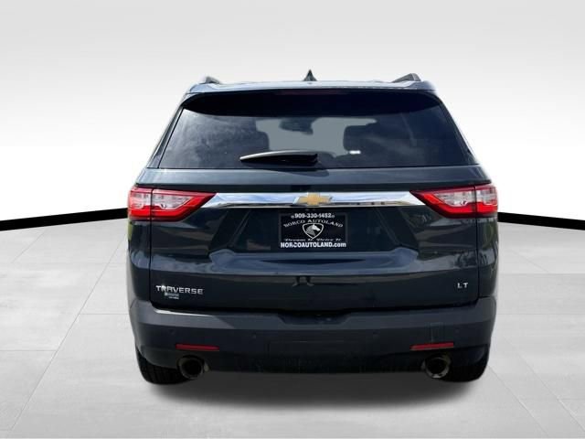 Used 2021 Chevrolet Traverse LT w/ LT Premium Package FWD image 5