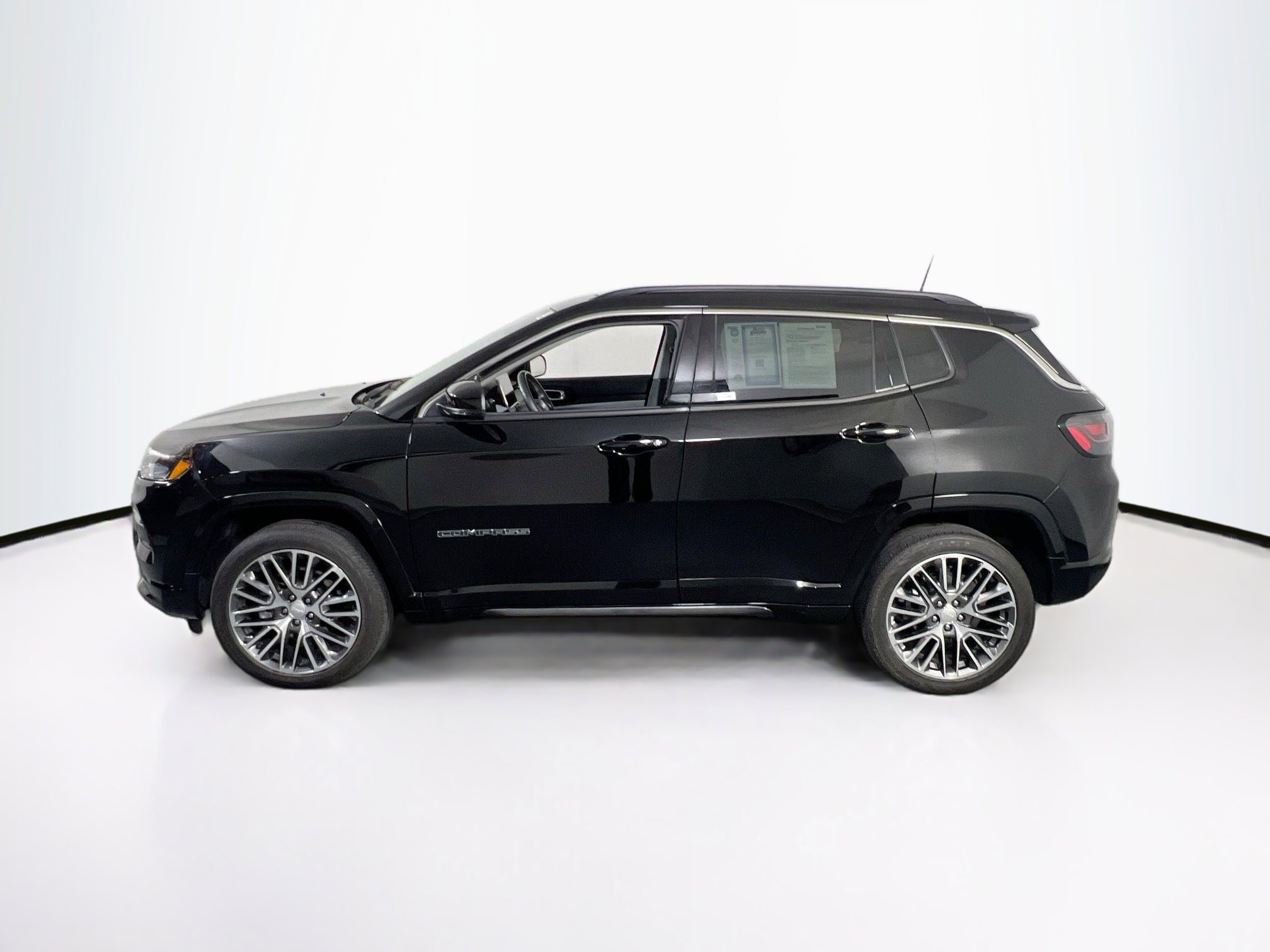 Used 2022 Jeep Compass Limited w/ Elite Group image 8