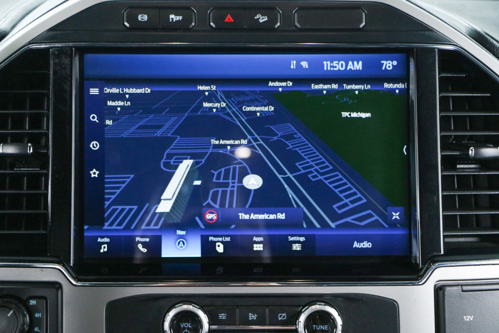 Used 2022 Ford F250 Lariat w/ Black Appearance Package image 19