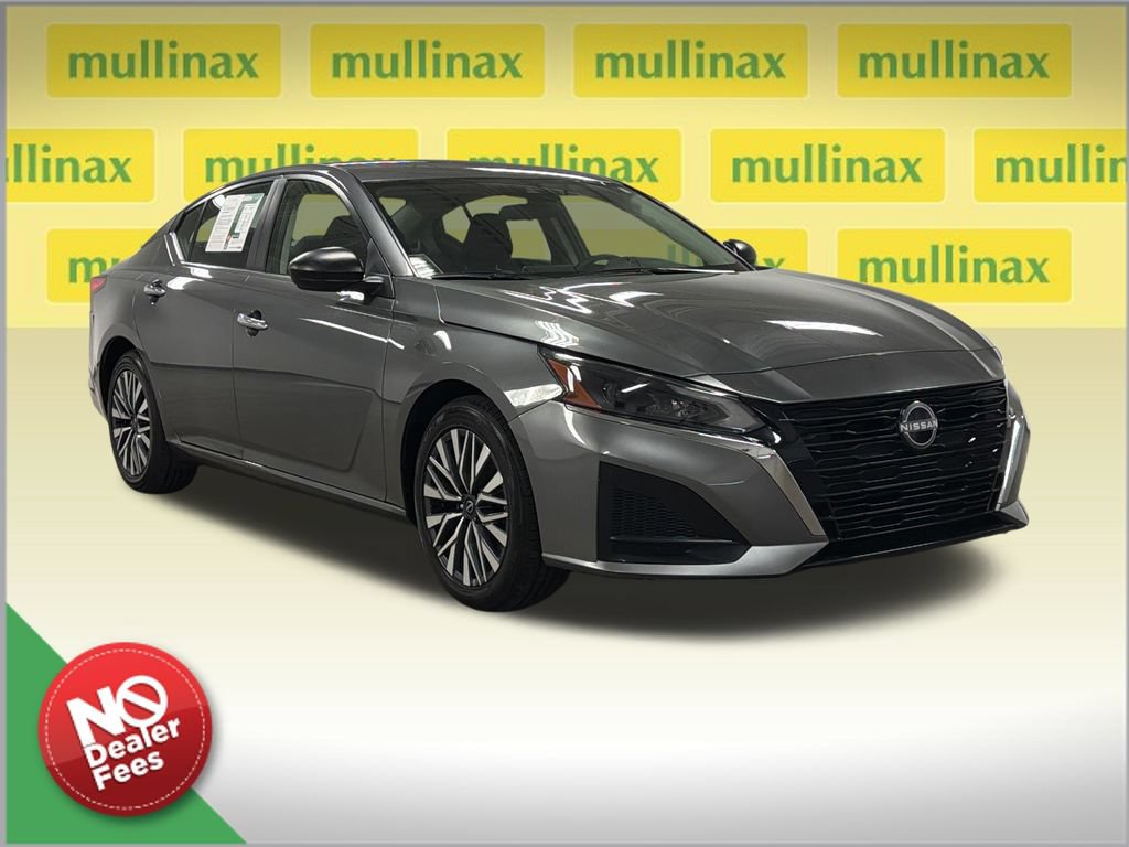 Used 2025 Nissan Altima 2.5 SV