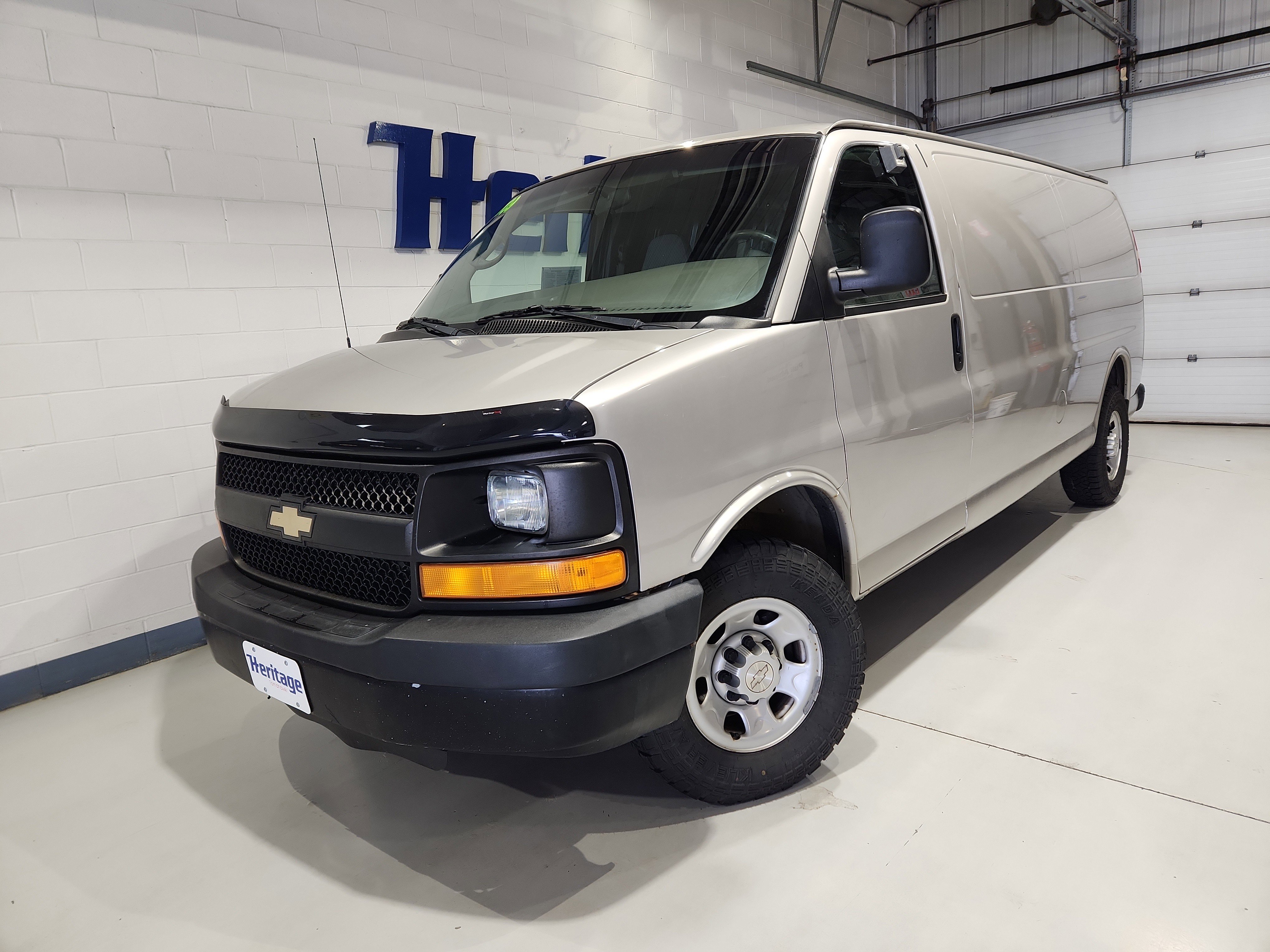 Used 2009 Chevrolet Express 2500 Extended