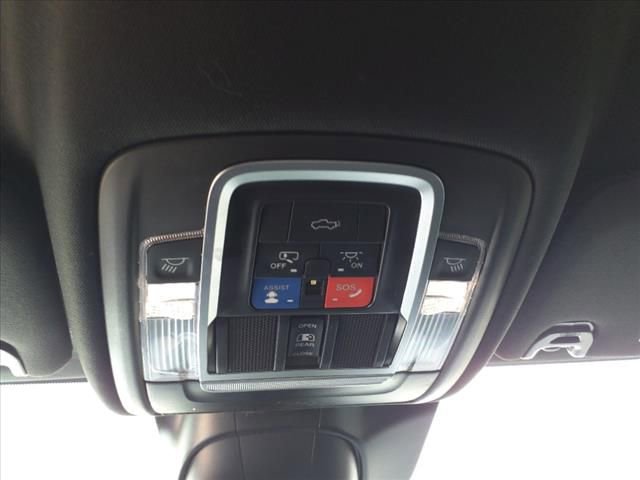 Used 2022 RAM 3500 Limited AWD/4WD image 35