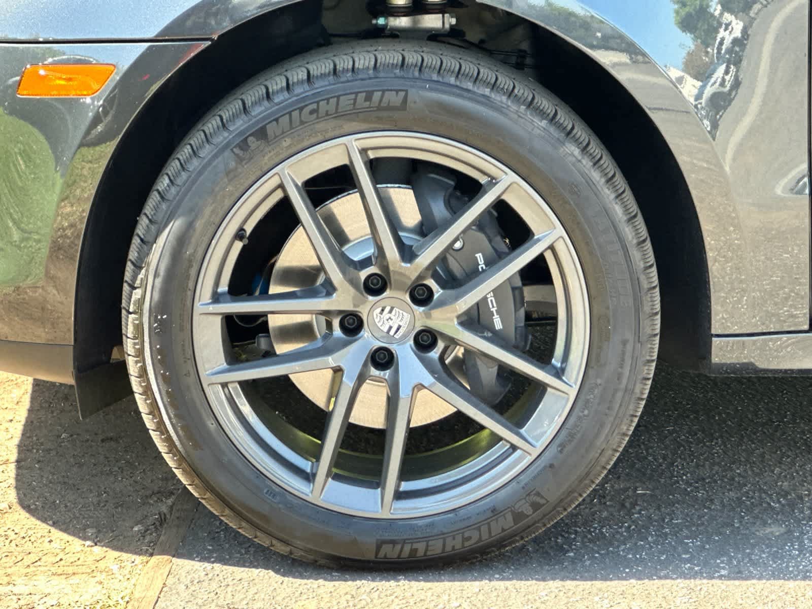 New 2026 Porsche Macan Turbo AWD/4WD image 30