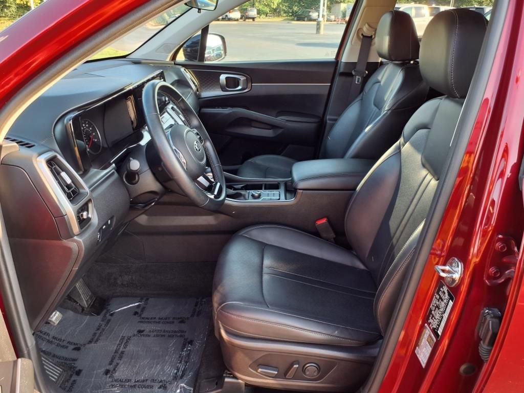 Used 2021 Kia Sorento S w/ Panoramic Sunroof Package image 14