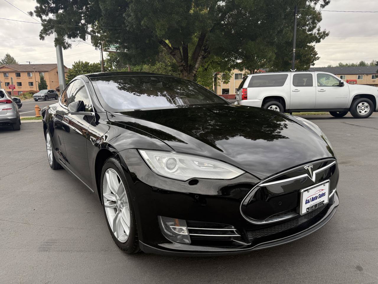 Used 2015 Tesla Model S 70 RWD image 4