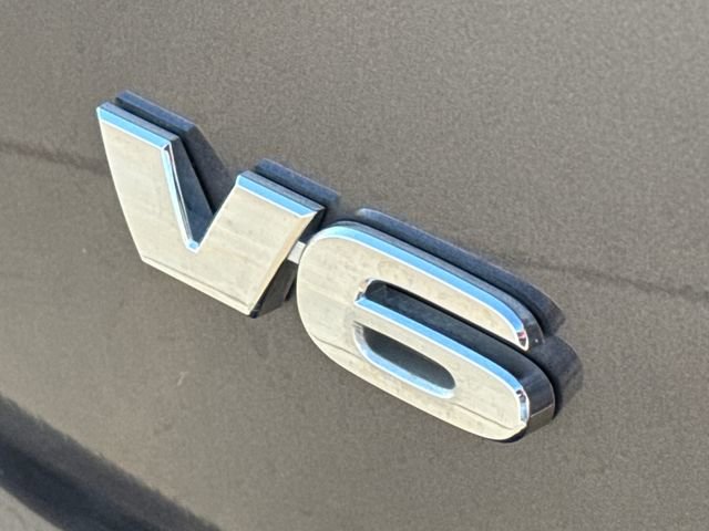 Used 2018 Toyota Tacoma TRD Sport w/ Technology Package image 10