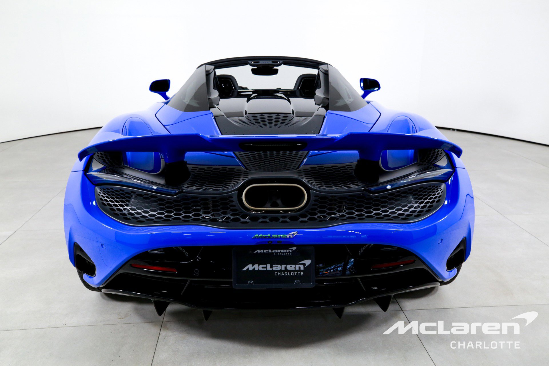 New 2026 McLaren 750S image 8