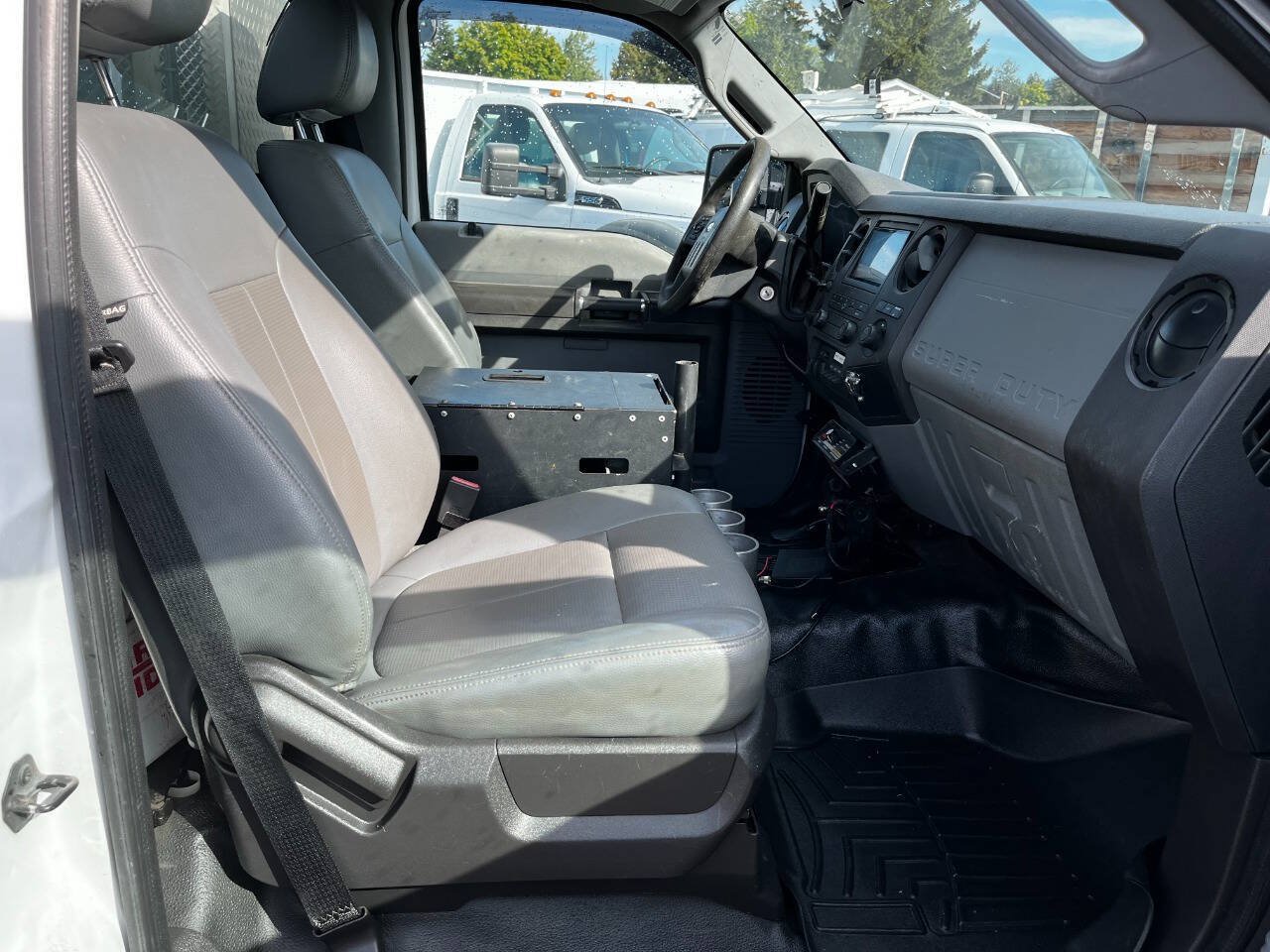 Used 2012 Ford F550 4x4 Regular Cab Super Duty w/ Payload Upgrade Pkg image 14