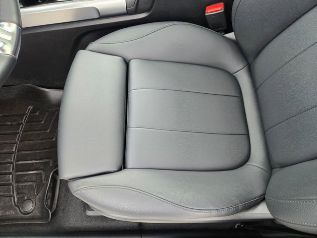 Used 2024 Mercedes-Benz EQB 300 4MATIC image 12