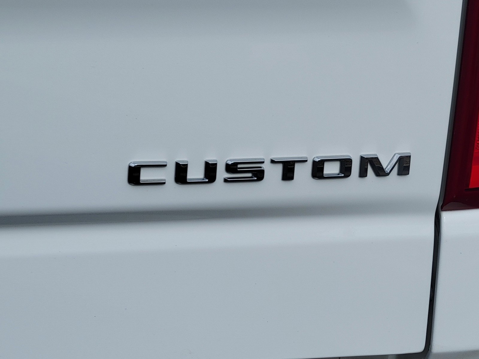 Used 2020 Chevrolet Silverado 1500 Custom w/ Custom Value Package image 11