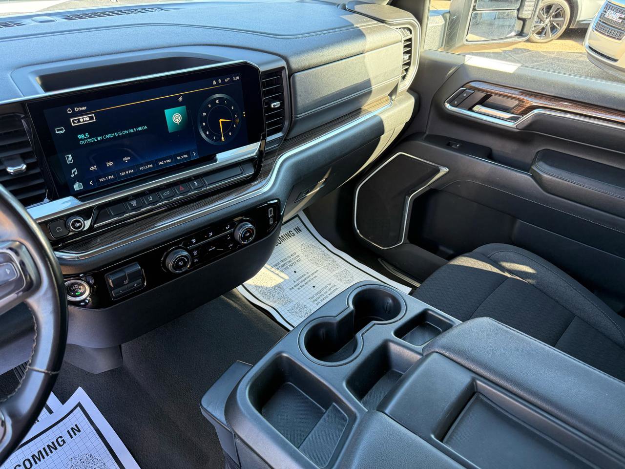 Used 2024 Chevrolet Silverado 2500 LT image 11