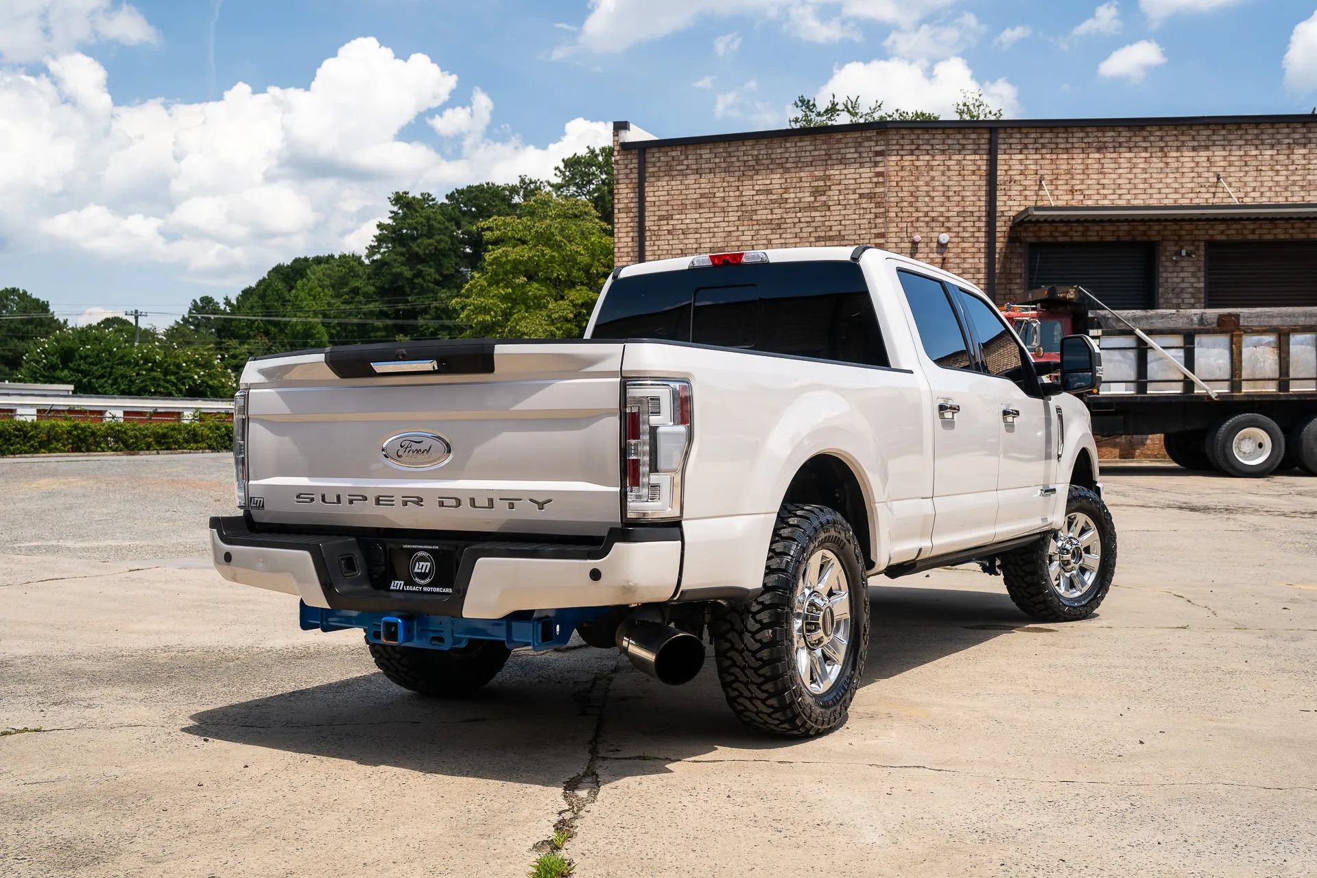 Used 2019 Ford F350 Lariat w/ Lariat Value Package AWD/4WD image 2
