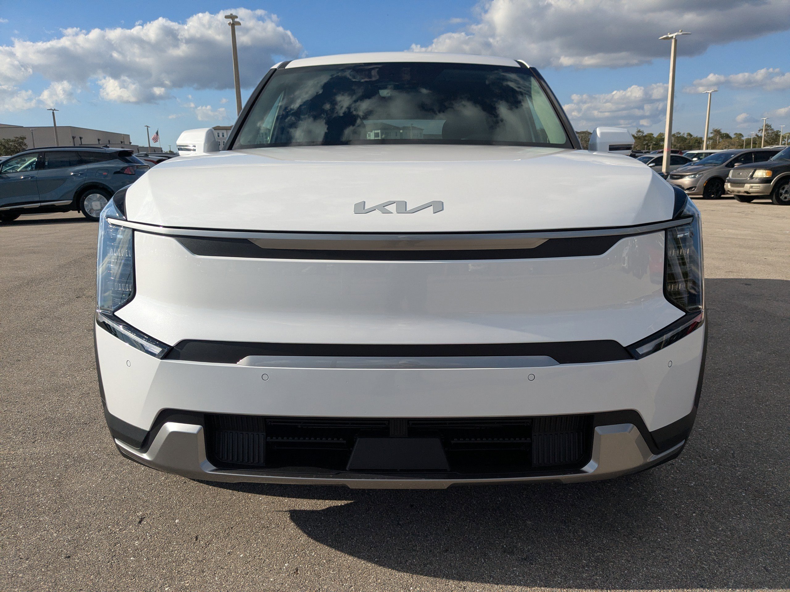New 2026 Kia EV9 Light RWD image 3