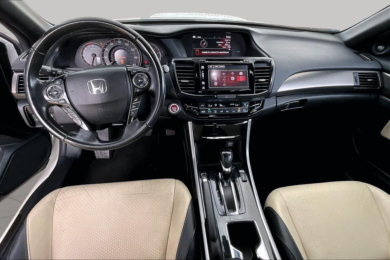 Used 2016 Honda Accord Touring image 16