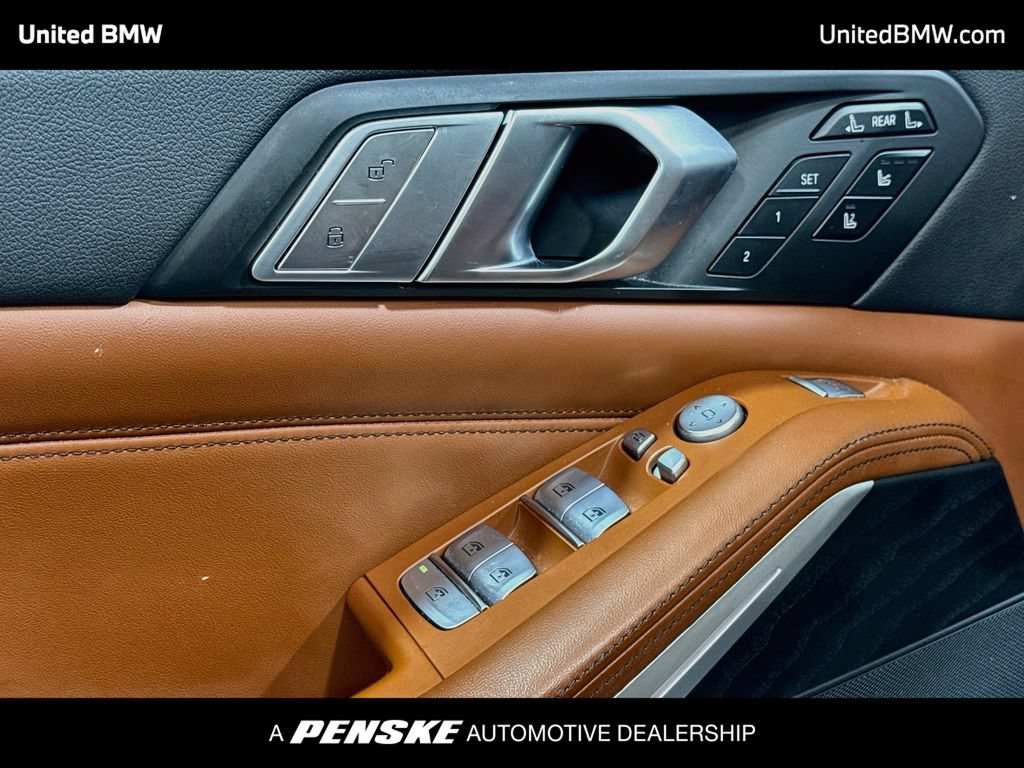 Used 2022 BMW X7 xDrive40i AWD/4WD image 10