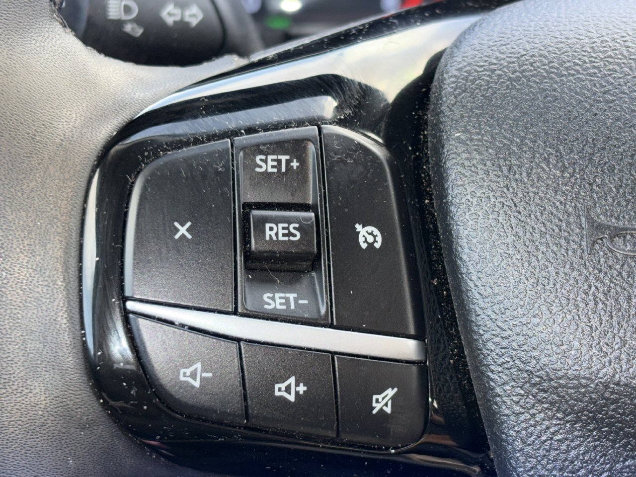 Used 2022 Ford Escape SE FWD image 11