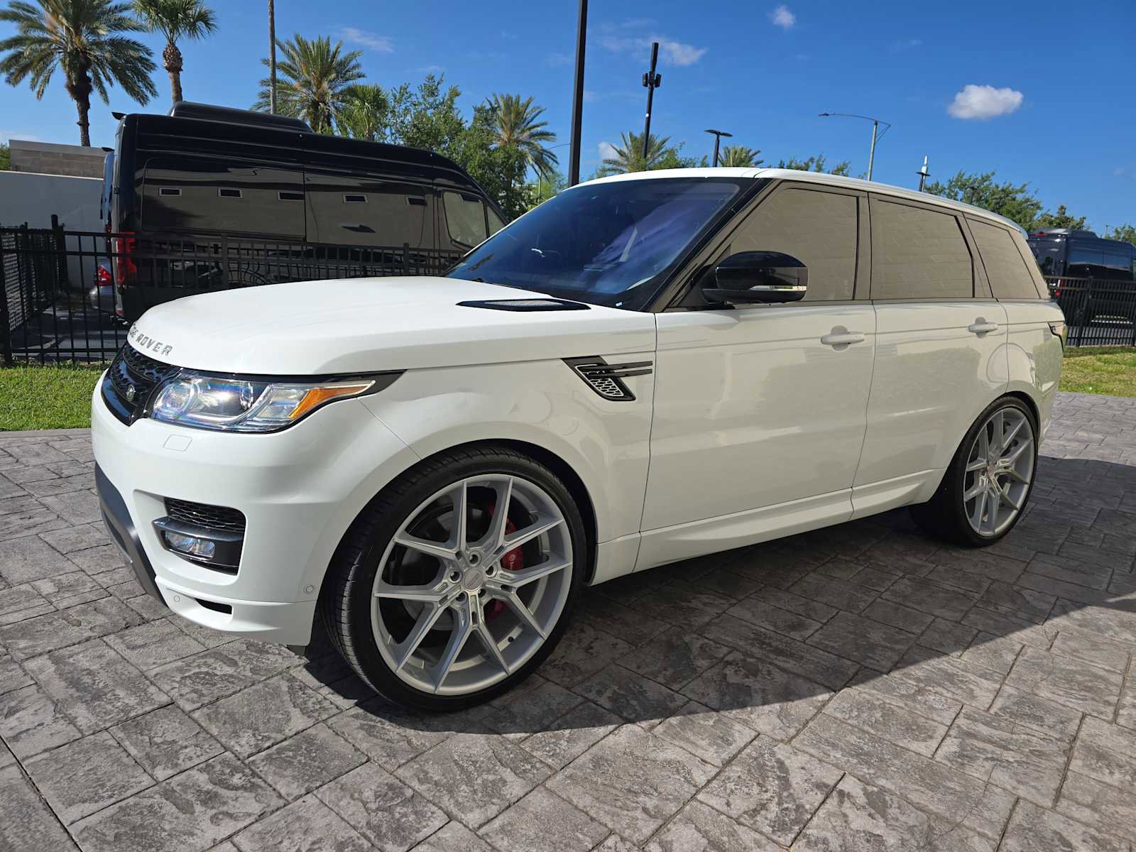 Used 2016 Land Rover Range Rover Sport Autobiography image 20