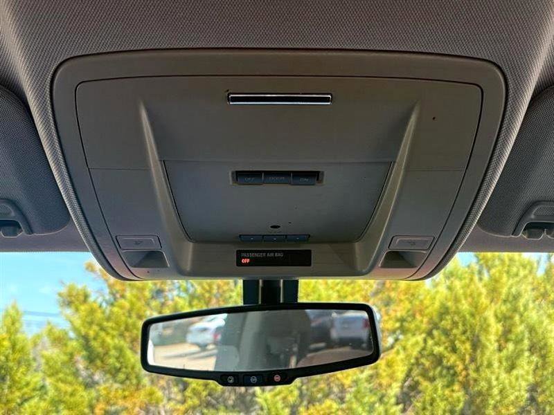 Used 2015 GMC Sierra 1500 SLE w/ SLE Value Package image 31