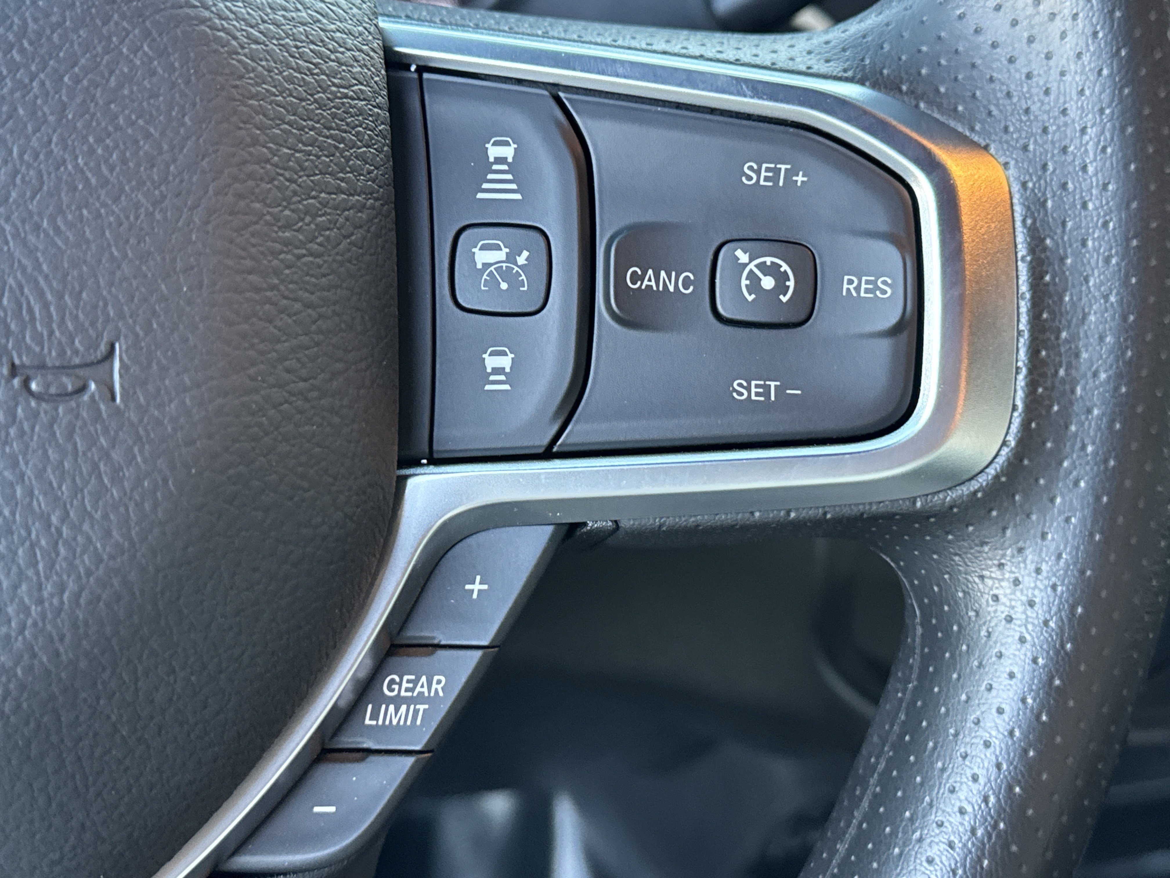 New 2026 RAM 3500 Tradesman AWD/4WD image 30