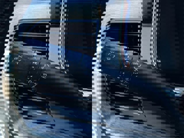 Used 2023 Ford F150 Lariat w/ Equipment Group 502A High image 29