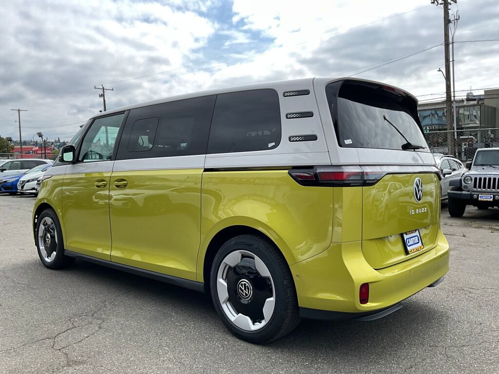 New 2025 Volkswagen ID. Buzz Pro S Plus image 6