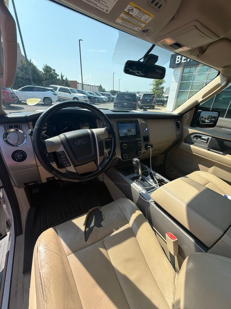 Used 2017 Ford Expedition EL Limited w/ Equipment Group 301A AWD/4WD image 14